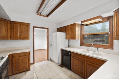 1707 Smokey Ct unit 978D, Naperville, IL 60563 - photo 7