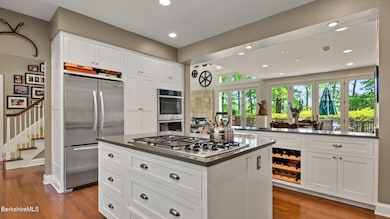 Open Kitchen