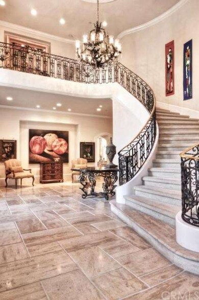 28 ft grand foyer with domed ceiling and curved st