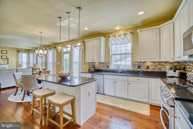 26216 Lands End Dr, Chantilly, VA 20152 - photo 7