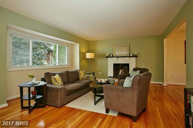 3308 Sleepy Ln, Falls Church, VA 22044 - photo 4