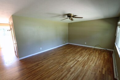 2858-W-Trail---living2