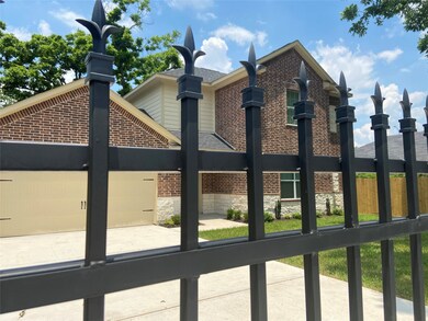 2405 Linder St, Houston, TX 77026 - photo 2