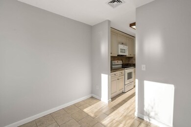 69 Oakwood Ln unit 69, Worcester, MA 01604 - photo 4