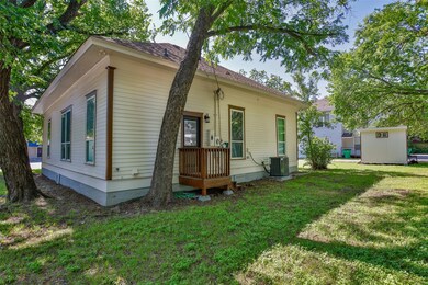 403 S Lindsay St, Gainesville, TX 76240 - photo 4
