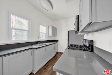 3209 Descanso Dr unit 32, Los Angeles, CA 90026 - photo 4