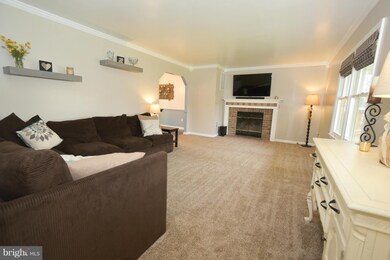 10713 Maple Ridge Dr, Spotsylvania, VA 22553 - photo 6