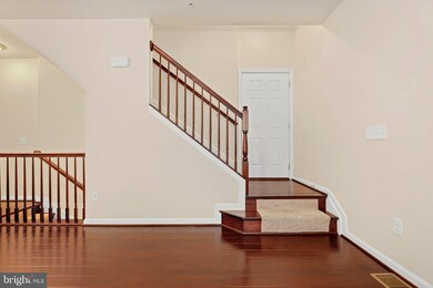 25219 Briargate Terrace, Chantilly, VA 20152 - photo 5