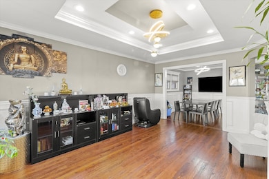 8653 N Merrill St, Niles, IL 60714 - photo 4