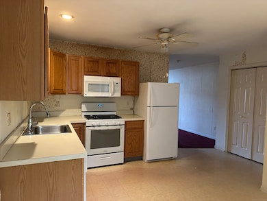 7 Howard Ave unit 3, Ansonia, CT 06401 - photo 4