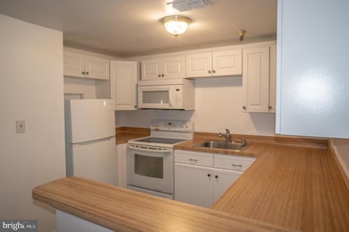 Clock Towers unit 413, Lancaster, PA 17603 - photo 7