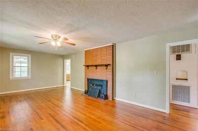 1705 Brookdale Dr, Asheboro, NC 27205 - photo 4