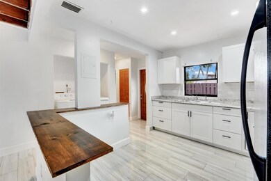 1869 Abbey Rd, West Palm Beach, FL 33415 - photo 4