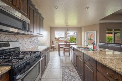 491 Sun Rock Way (8)