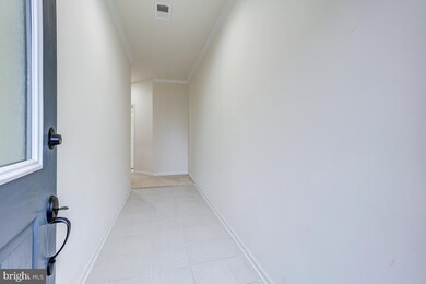 42244 Lancaster Woods Square, Chantilly, VA 20152 - photo 4