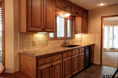 4401 Richmond Rd, Tyler, TX 75703 - photo 5