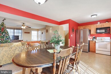 21 Fuzzy Tail Dr, Ranson, WV 25438 - photo 7