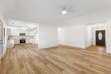 520 Hunter Ridge Rd, San Marcos, TX 78666 - photo 4