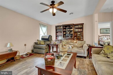 35 Vicki Cir unit 24, Gettysburg, PA 17325 - photo 6