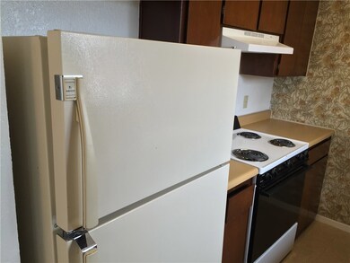 10712 Forest Ridge Ln unit C, El Paso, TX 79935 - photo 7