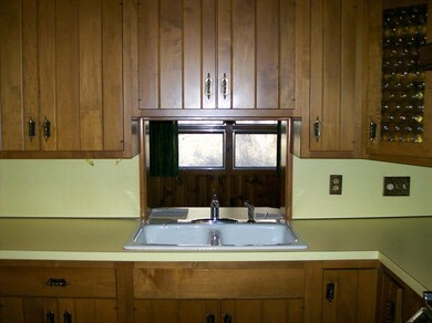 54 Hunthurst Cir, Worcester, MA 01602 - photo 5