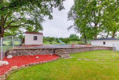 3217 Hull Ave, Des Moines, IA 50317 - photo 4