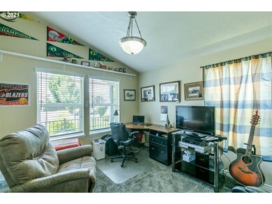 78 Sandalwood Loop, Creswell, OR 97426 - photo 5