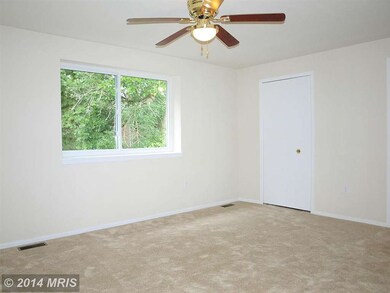 9805 Rainleaf Ct, Columbia, MD 21046 - photo 4