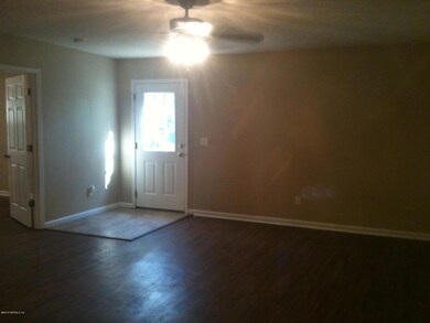 3919 Eve Dr W, Jacksonville, FL 32246 - photo 4