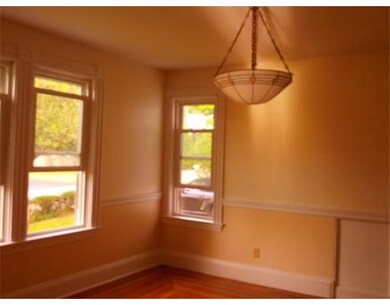 574 Grove St, Newton Lower Falls, MA 02462 - photo 5