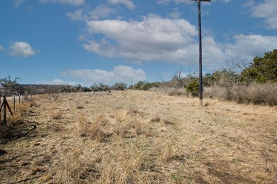 5 E Lower Crabapple Rd unit 5, Fredericksburg, TX 78624 - photo 3