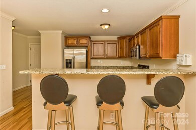 73 Rotunda Cir, Asheville, NC 28806 - photo 7