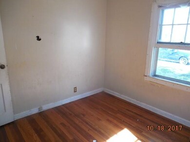 338 N 16th Ave, Beech Grove, IN 46107 - photo 4