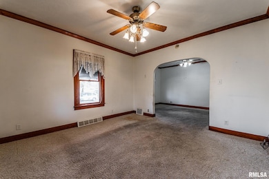 328 N Mclean St, Lincoln, IL 62656 - photo 4