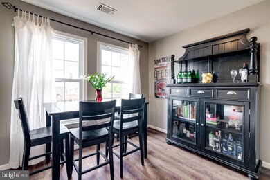 4015 Chetham Way, Woodbridge, VA 22192 - photo 5