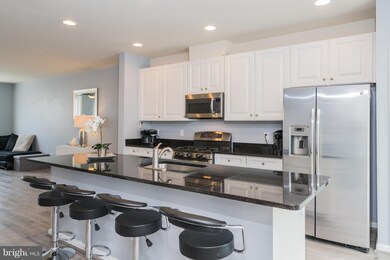 9068 Christopher Ln, Manassas Park, VA 20111 - photo 4