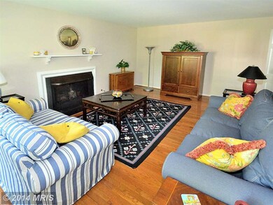 6715 Montour Dr, Falls Church, VA 22043 - photo 3