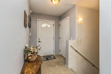 607 Moose Dr NW, Cedar Rapids, IA 52405 - photo 2