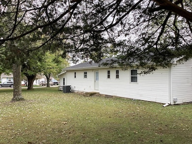 400 E Clouse St, Mountain Grove, MO 65711 - photo 4