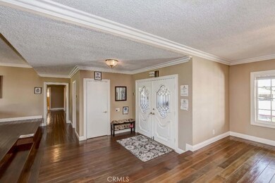 5200 Coral Ridge Cir, Buena Park, CA 90621 - photo 2