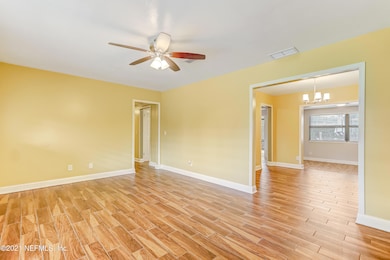 8105 Altama Rd, Jacksonville, FL 32216 - photo 7