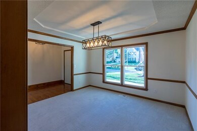 5723 Richards Cir, Shawnee, KS 66216 - photo 6