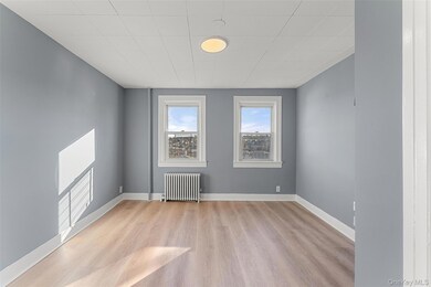 234 Edwards Place unit 2, Yonkers, NY 10703 - photo 7