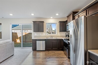 10713 185th St E, Puyallup, WA 98374 - photo 3