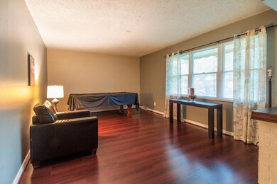 1182 Vinewood Dr, Columbus, OH 43229 - photo 3