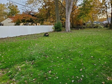 2 LOTS. LARGE BACK YARD