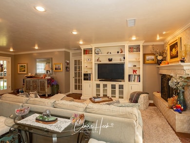 1611 W Pecan Ave, Midland, TX 79705 - photo 5