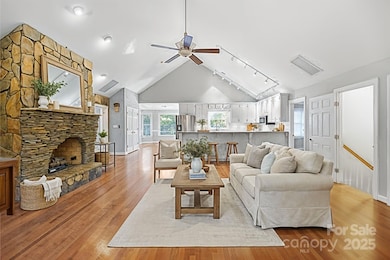 3475 Pikeview Rd, Fort Mill, SC 29715 - photo 4