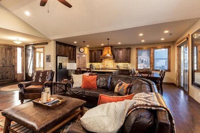 Caldera Cabin 21-34