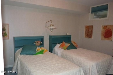 1943 Cross Bend St NE unit 42, Grand Rapids, MI 49505 - photo 5